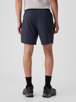 7″ GapFit Active Shorts with E-Waist