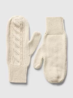 Cable-Knit Mittens