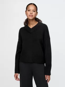 CashSoft Cropped High V-Neck Sweater