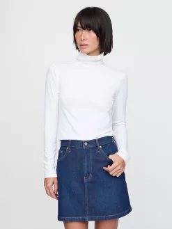 Featherweight Turtleneck