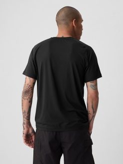 GapFit Active T-Shirt