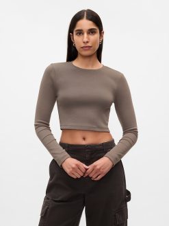 Modern Cropped T-Shirt