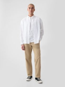 Modern Khakis in Relaxed Fit