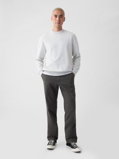 Modern Khakis in Relaxed Fit