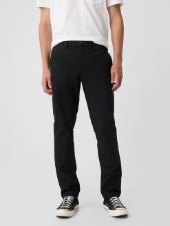 Modern Khakis in Slim Fit