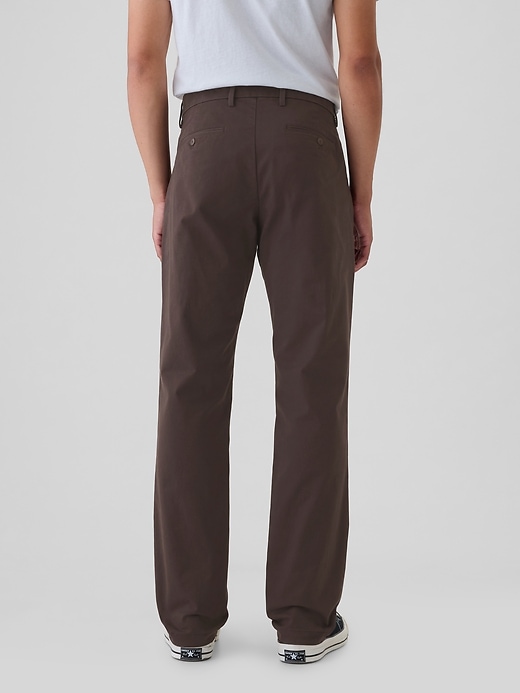 Modern Khakis in Straight Fit Modern Khakis in Straight Fit
