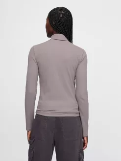 Modern Rib Turtleneck