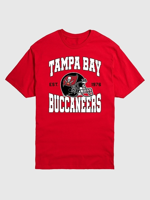 NFL Tampa Bay Buccaneers Helmet Graphic Tee NFL Tampa Bay Buccaneers Helmet Graphic Tee