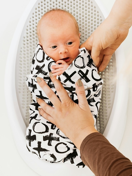 OneBerrie Hello Baby Towel Swaddle Washcloth Bundle OneBerrie Hello Baby Towel Swaddle Washcloth Bundle