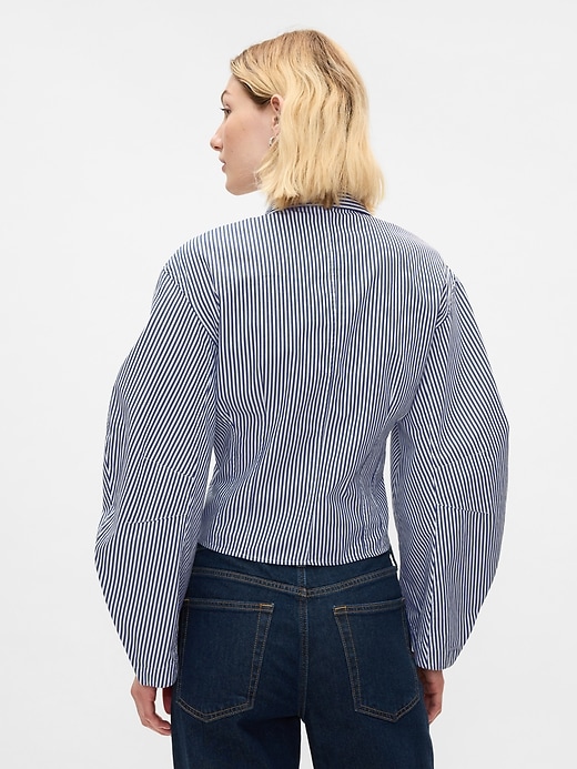 Organic Cotton Poplin Barrel Sleeve Cropped Shirt Organic Cotton Poplin Barrel Sleeve Cropped Shirt