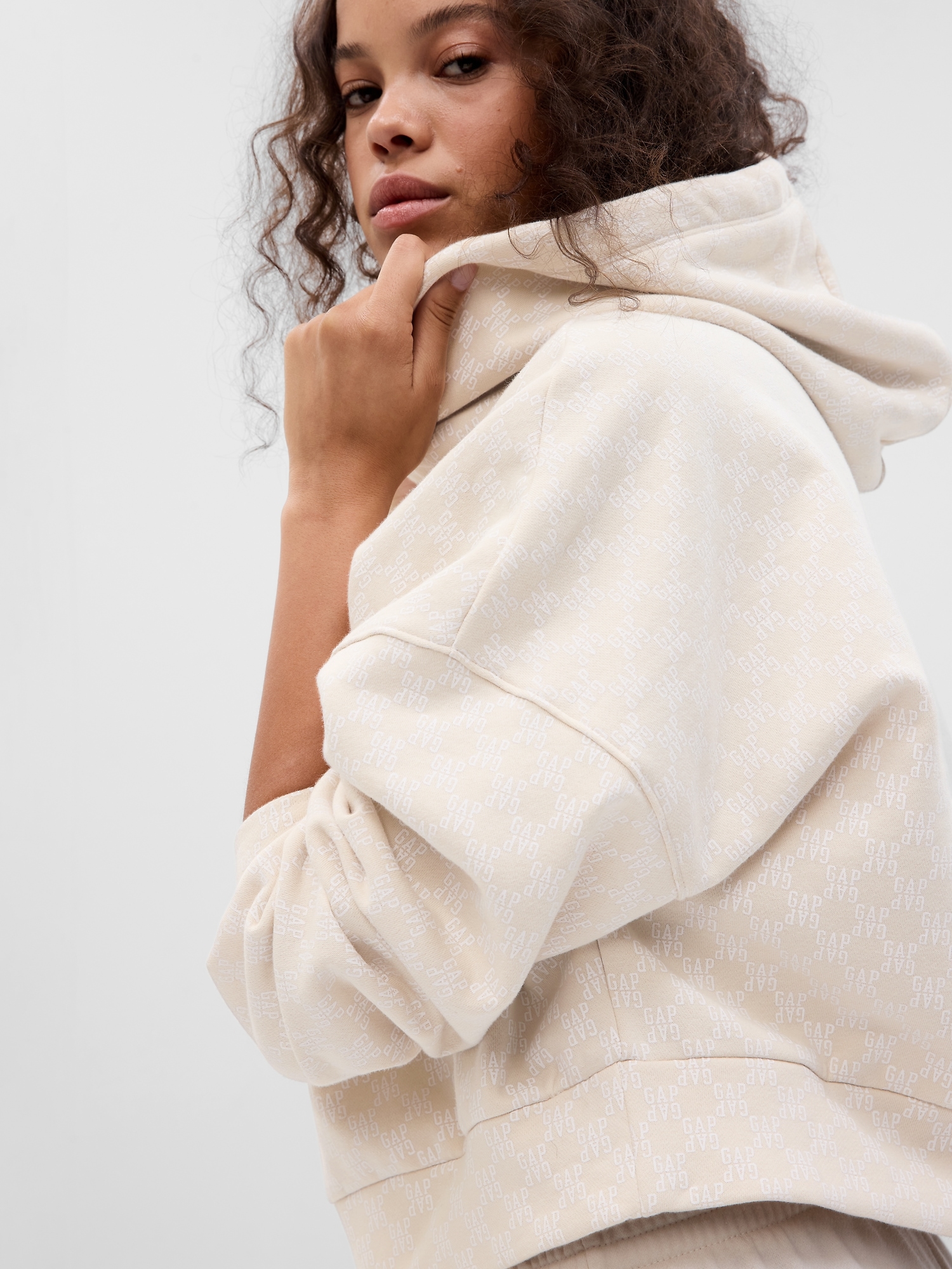 Vintage Soft Cropped Gap Logo Hoodie Vintage Soft Cropped Gap Logo Hoodie