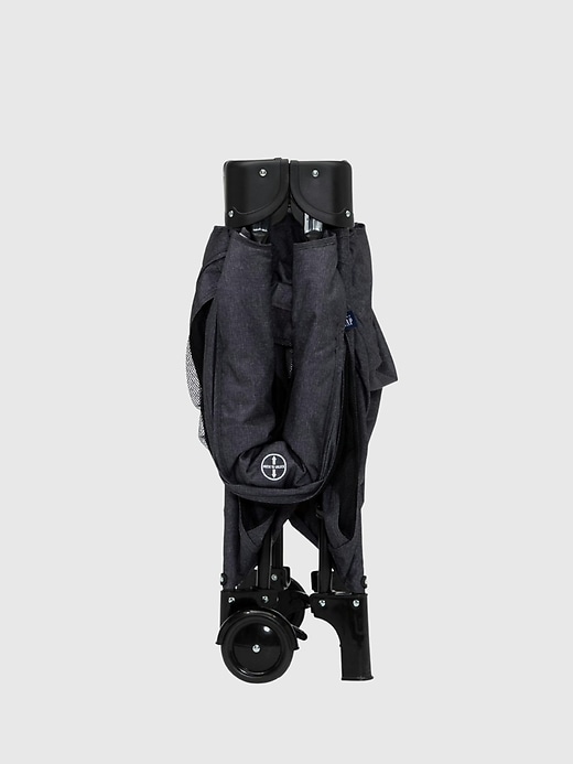 babyGap Deluxe Play Yard babyGap Deluxe Play Yard